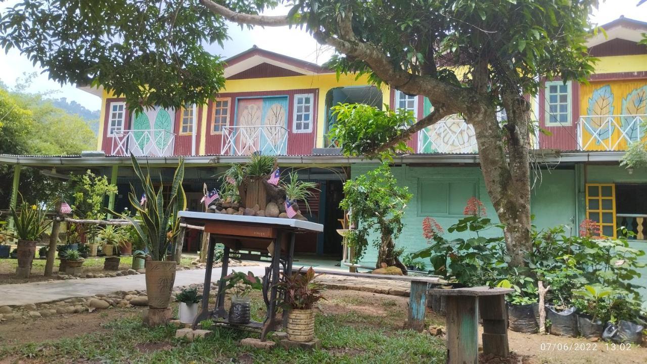 Tahan Guest House Kuala Tahan Exterior foto
