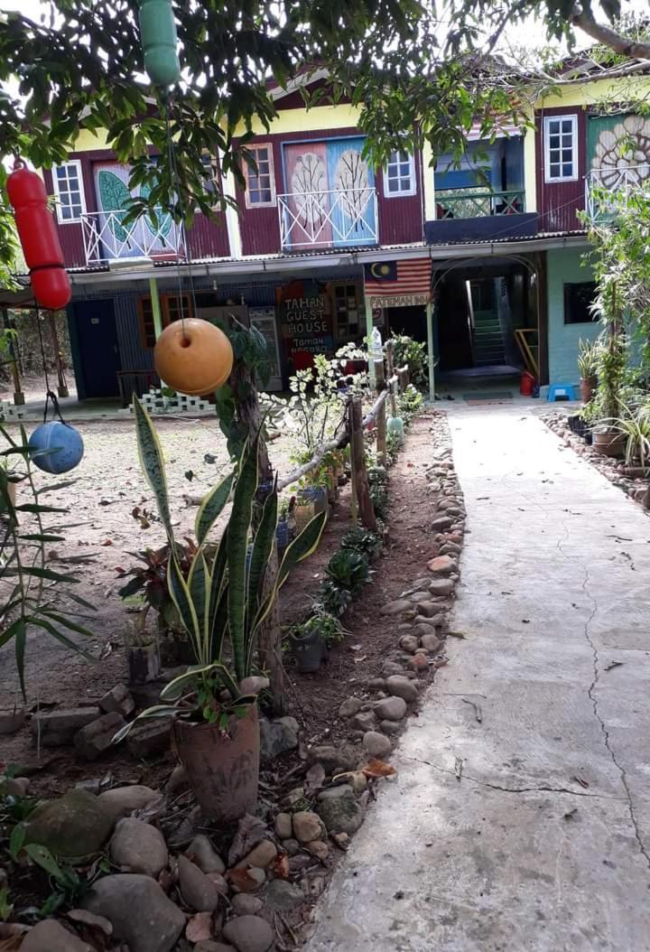 Tahan Guest House Kuala Tahan Habitación foto